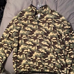 Camo quarter zip sweatshirt No Boundaries